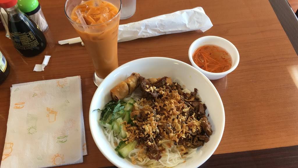 iNoodles Vietnamese Cuisine | restaurant | 1486 US-17, Little River, SC 29566, USA | 8432800679 OR +1 843-280-0679