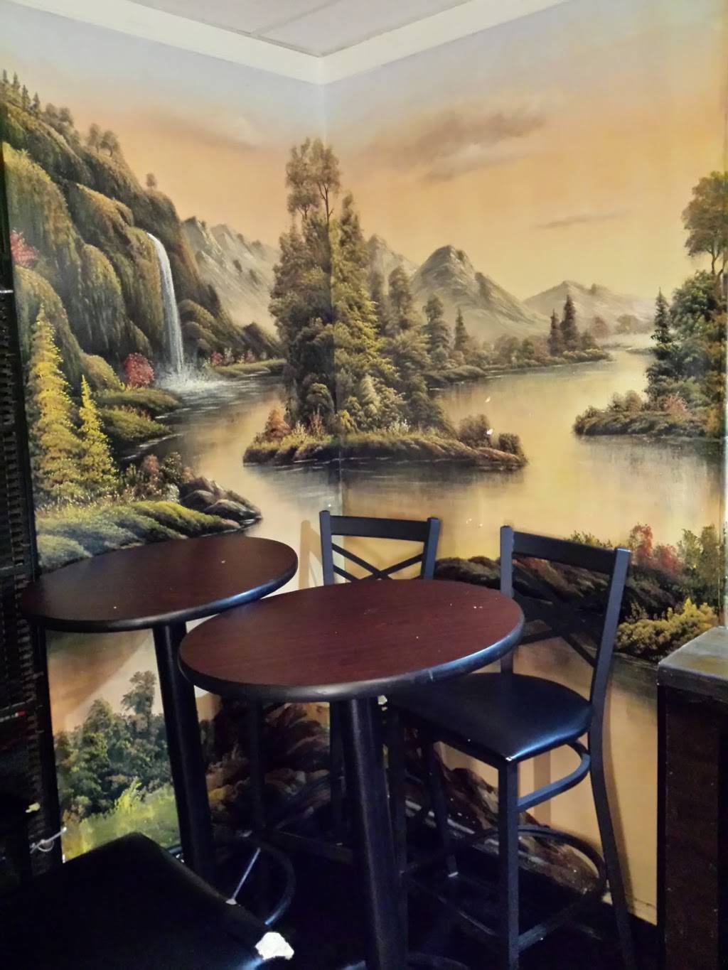 Pizza Rounds | restaurant | 422 Waterloo St, London, ON N6B 2P2, Canada | 5198088888 OR +1 519-808-8888