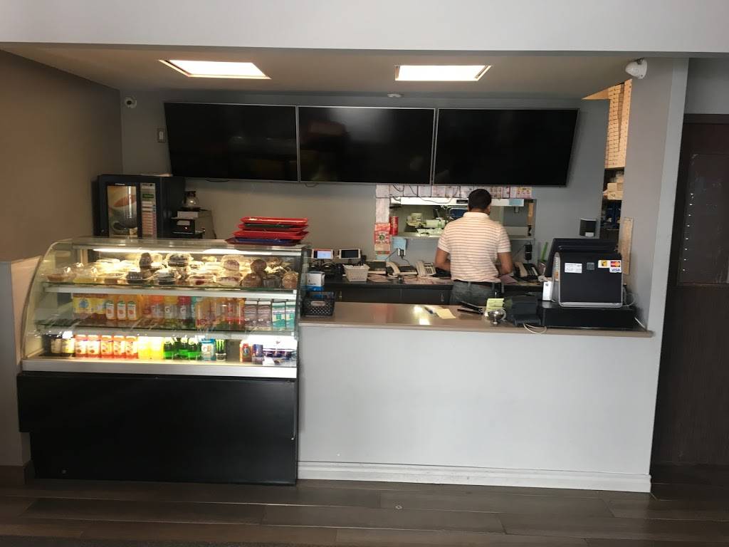 Restaurant Miramar en Folie | restaurant | 5250 Rue Jarry E, Saint-Léonard, QC H1R 3A9, Canada | 5142236602 OR +1 514-223-6602