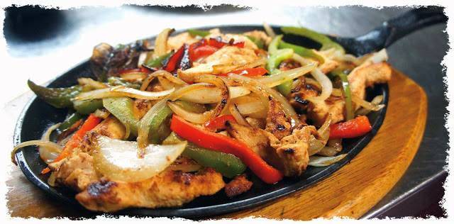 La Oaxaqueña Taqueria and Grocery Store | restaurant | 2795 Davis Blvd, Naples, FL 34104, USA | 2397327565 OR +1 239-732-7565