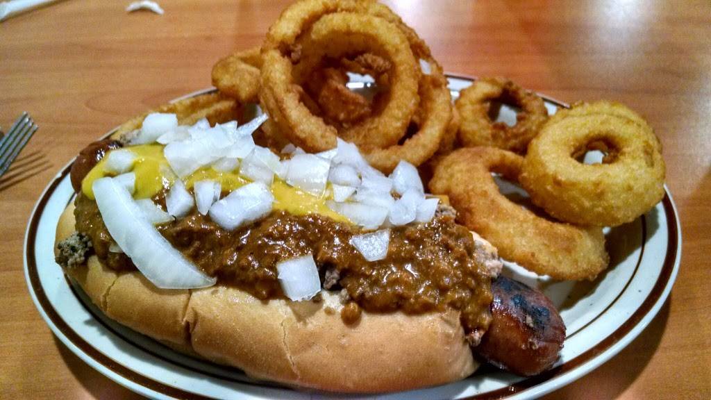 Leos Coney Island | restaurant | 5076 Highland Rd, Waterford Twp, MI 48327, USA | 2487421568 OR +1 248-742-1568