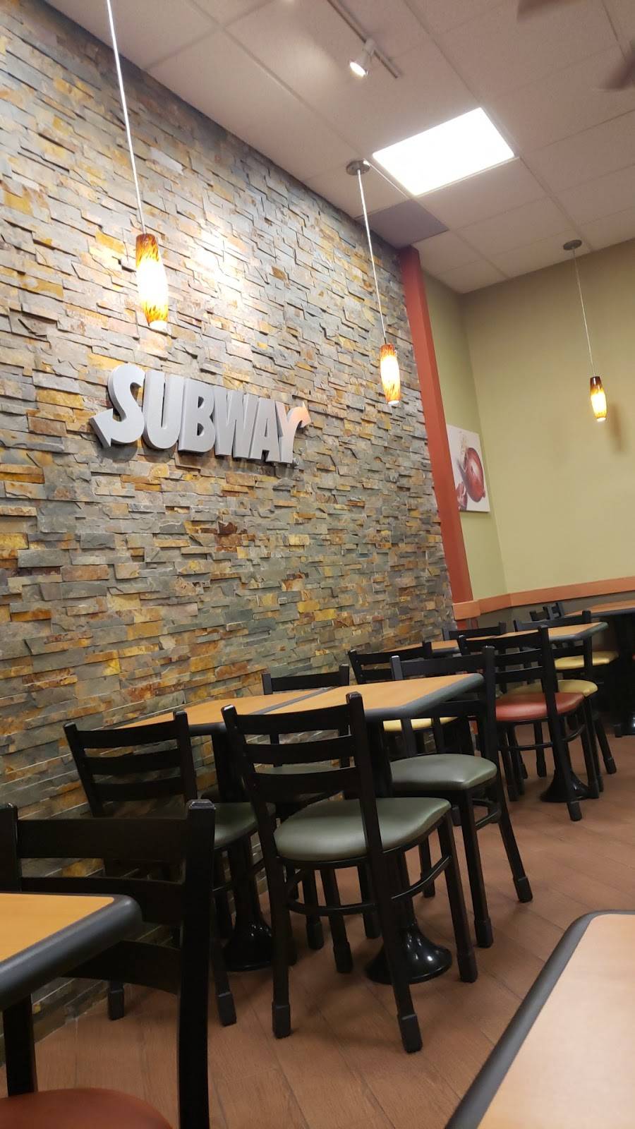 Subway | restaurant | 2800 Boulevard de la Pinière #150, Terrebonne, QC J6X 0G4, Canada | 4504926060 OR +1 450-492-6060