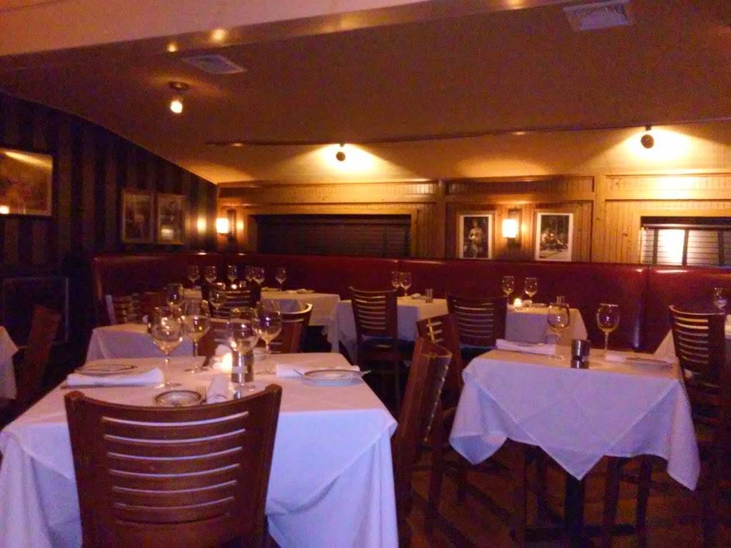 George Martins Strip Steak | restaurant | 60 River Rd, Great River, NY 11739, USA | 6316506777 OR +1 631-650-6777