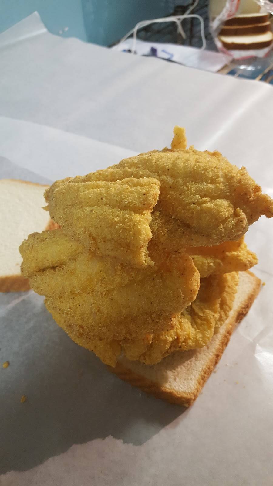 Motts Fish Stand | restaurant | 720 M.L.K. Jr Dr, McComb, MS 39648, USA | 6016842688 OR +1 601-684-2688