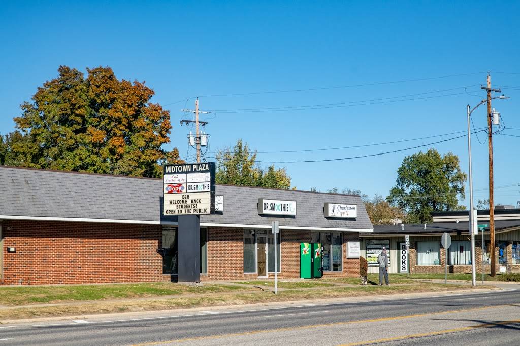 Chubbys Pizza | restaurant | 215 Lincoln Ave, Charleston, IL 61920, USA | 2173485454 OR +1 217-348-5454