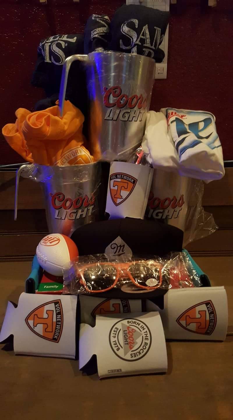 The Pinnacle Pub | night club | 719 Pennlyn Ave, Cumberland Gap, TN 37724, USA | 4237246467 OR +1 423-724-6467