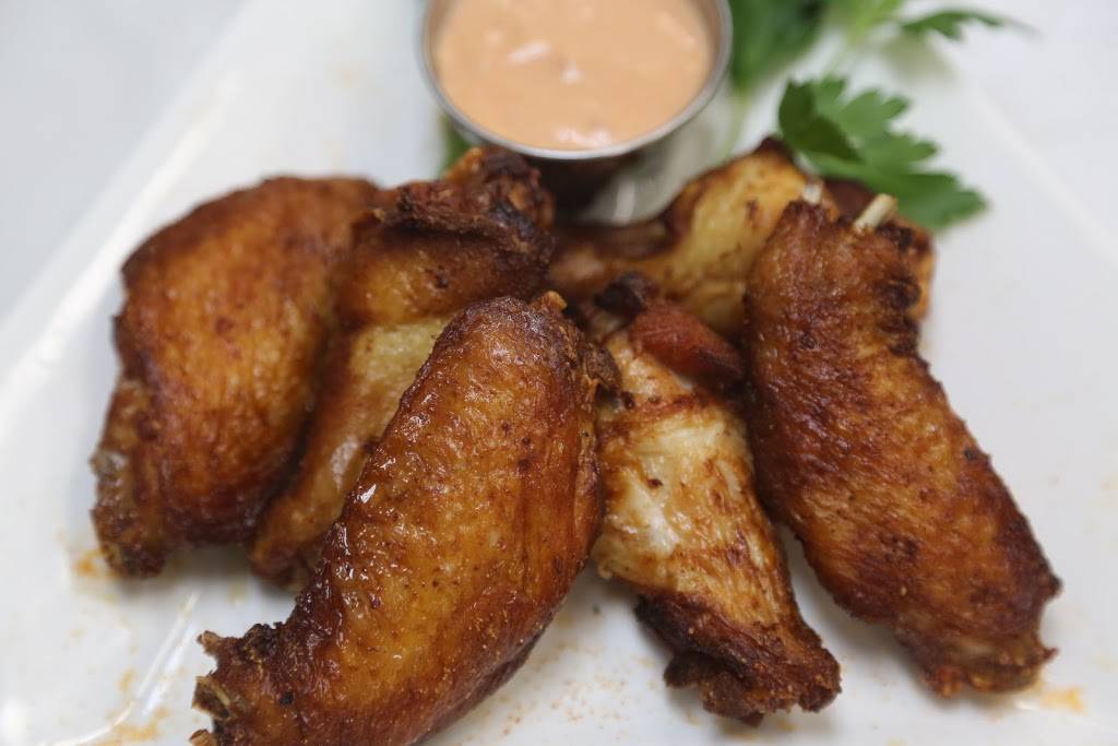 Sunnys | Steak - Seafood - Asian | restaurant | 875 Lombardi Ave, Green Bay, WI 54304, USA | 9207705766 OR +1 920-770-5766