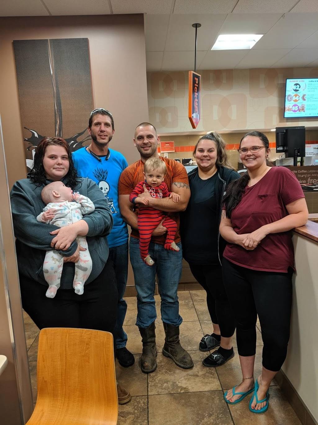 Dunkin | bakery | 15679 OH-170, East Liverpool, OH 43920, USA | 3303832867 OR +1 330-383-2867