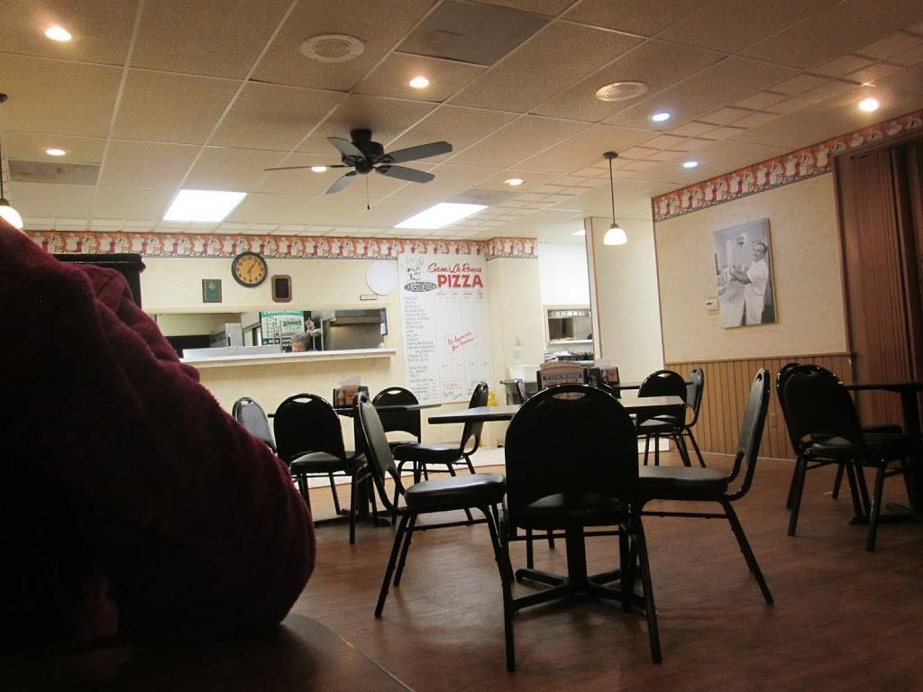 Sams La Roma Pizza House | restaurant | 103 E Exchange St, Geneseo, IL 61254, USA | 3099442285 OR +1 309-944-2285