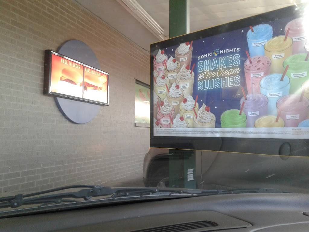 Sonic Drive-In | restaurant | 508 S Green Ave, Purcell, OK 73080, USA | 4055279424 OR +1 405-527-9424