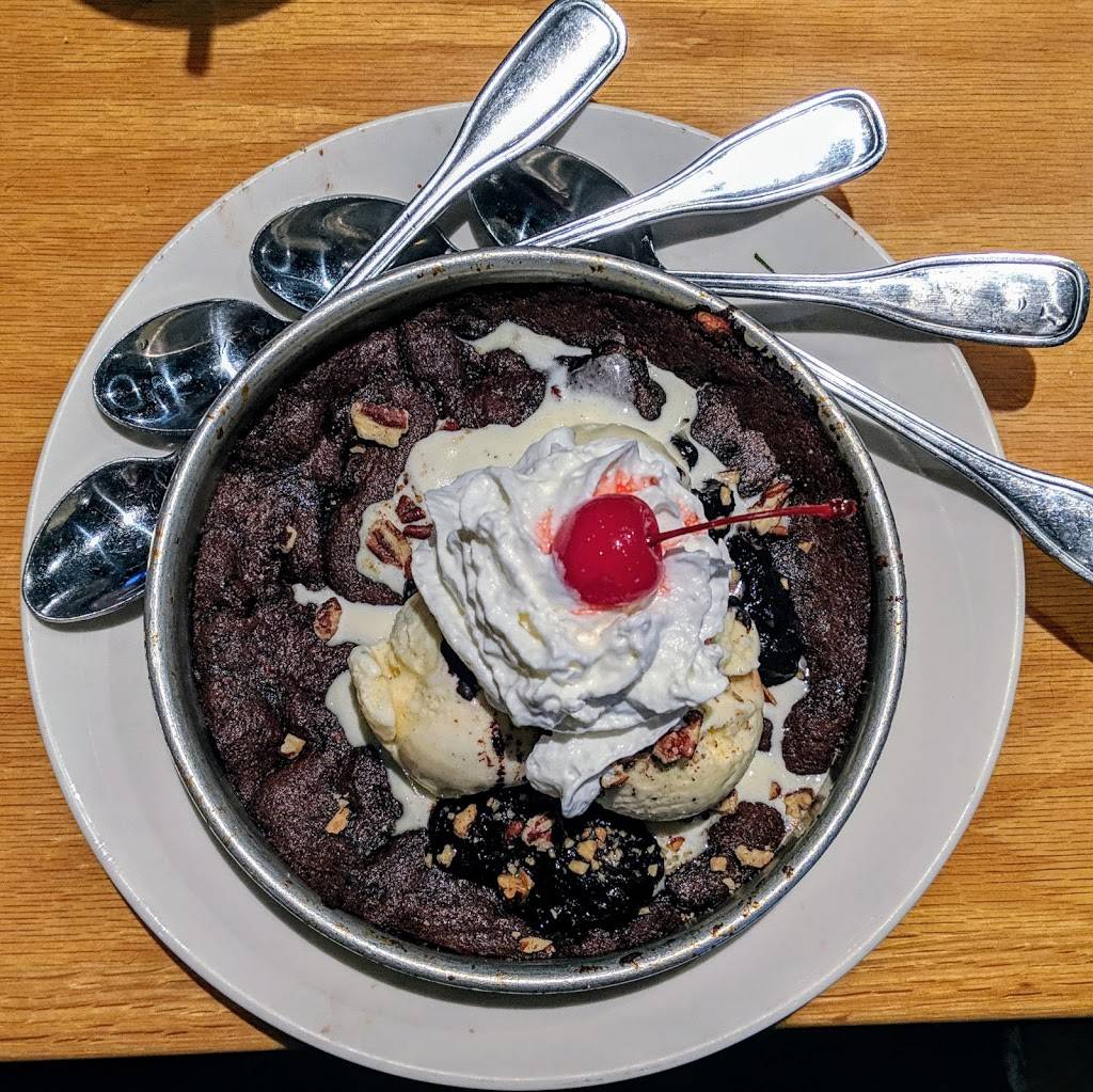 BJs Restaurant & Brewhouse | restaurant | 461 W Esplanade Dr, Oxnard, CA 93030, USA | 8054851124 OR +1 805-485-1124