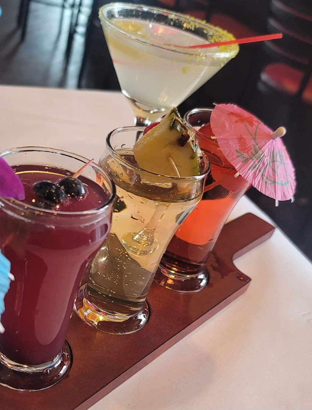 Bea’s Kitchen & Kocktails | restaurant | 5091 Sauk Trail, Richton Park, IL 60471, USA | 7088980226 OR +1 708-898-0226