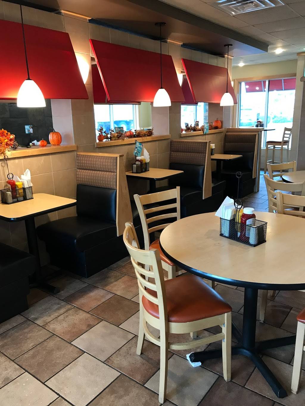 Dairy Queen Grill & Chill | restaurant | 780 S Jefferson Ave, Lebanon, MO 65536, USA | 4175883972 OR +1 417-588-3972