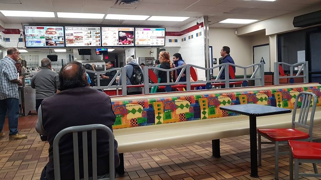 Burger King | restaurant | 680 E San Ysidro Blvd, San Ysidro, CA 92173, USA | 6196904400 OR +1 619-690-4400