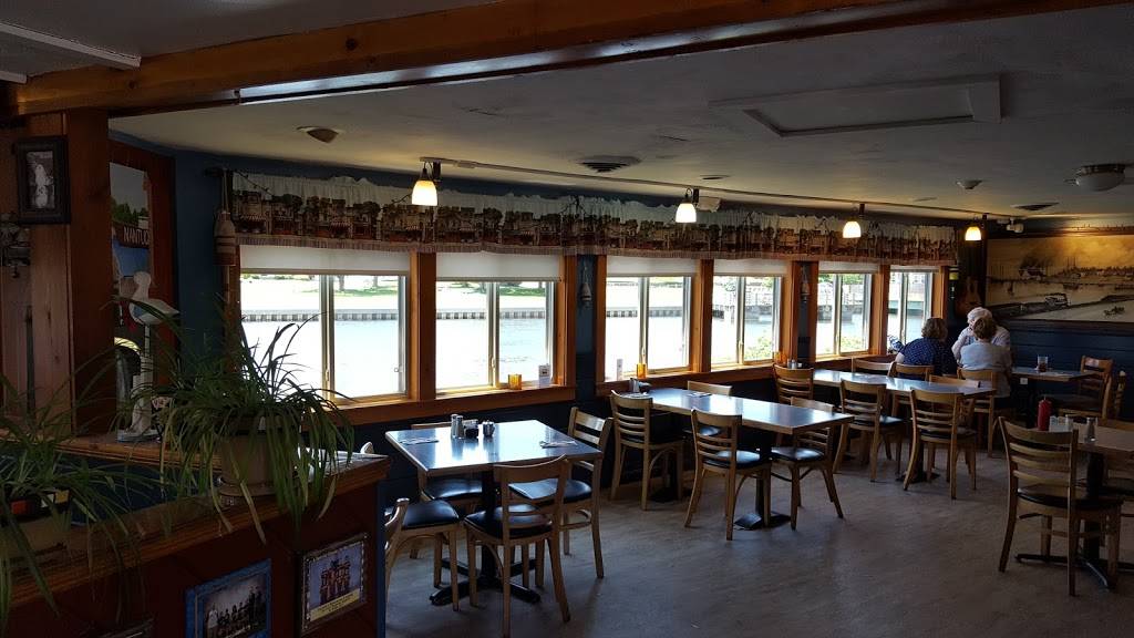 Narrows Crossing Restaurant & Lounge | night club | 1 Narrows Rd, Wareham, MA 02571, USA | 5082959345 OR +1 508-295-9345