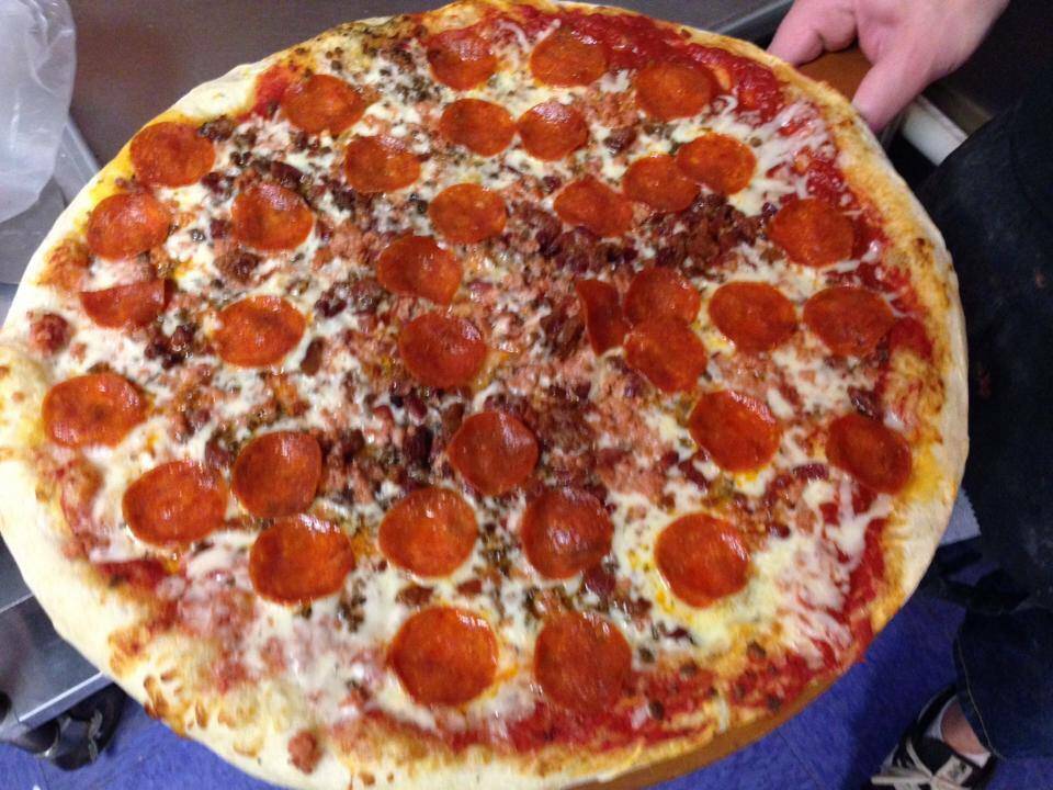Jim and Nenas Pizzeria Hallam | restaurant | 299 W Market St, Hallam, PA 17406, USA | 7178406362 OR +1 717-840-6362