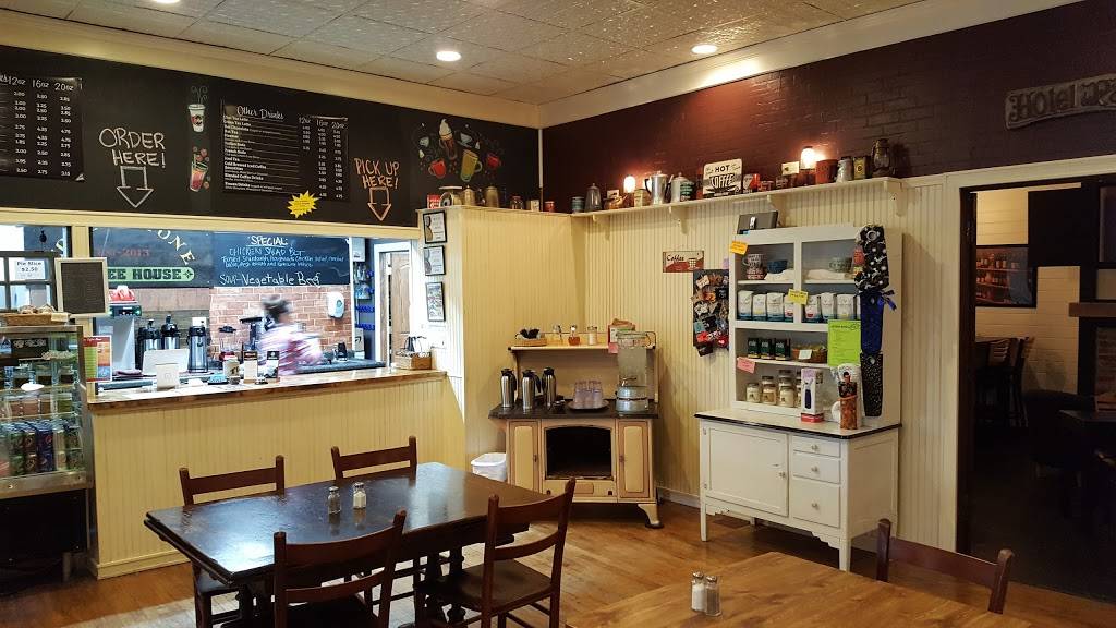 Cobblestone Coffee House | cafe | 239 N Iowa St, Dodgeville, WI 53533, USA | 6089302070 OR +1 608-930-2070