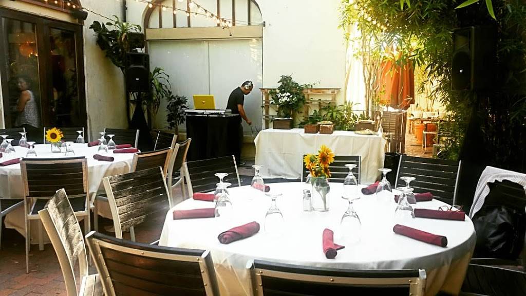 Hidalgo’s Cocina & Cócteles | restaurant | 305 N Harbor Blvd #111, Fullerton, CA 92832, USA | 7144473202 OR +1 714-447-3202