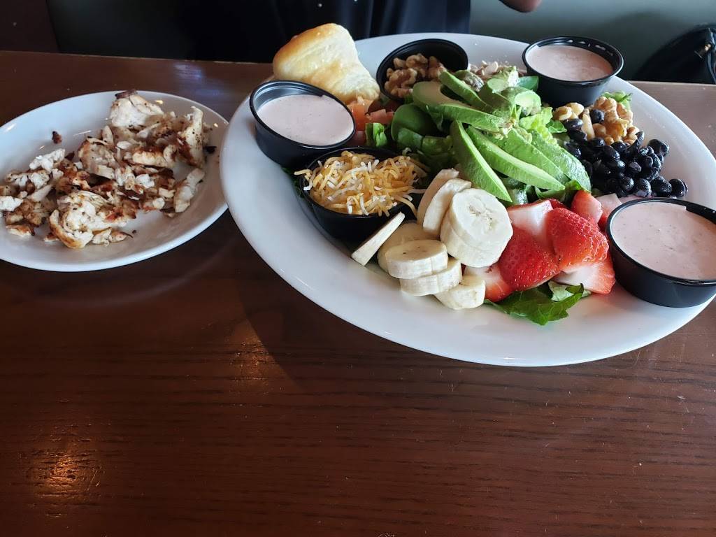 Hickory Tavern | restaurant | 1100 Metropolitan Ave #170, Charlotte, NC 28204, USA | 7043345155 OR +1 704-334-5155