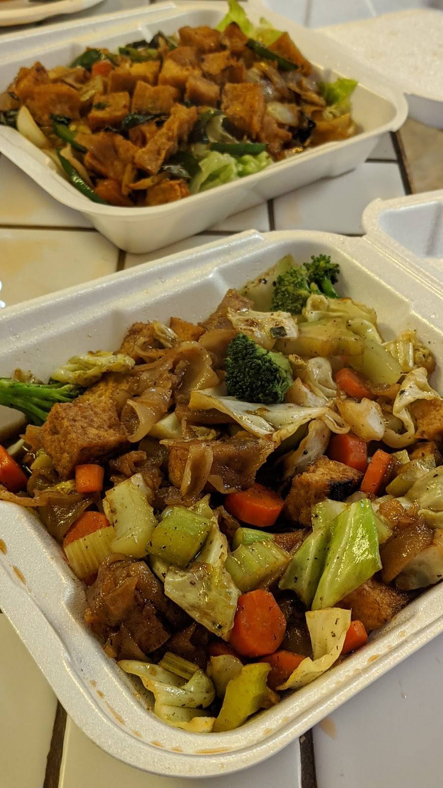 Hang Out | restaurant | 4869 S Bradley Rd # 122, Santa Maria, CA 93455, USA | 8059343088 OR +1 805-934-3088