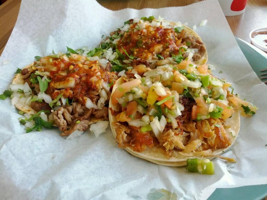 Tres Potrillos Taqueria | restaurant | 670 N Fair Oaks Ave, Sunnyvale, CA 94085, USA | 4087358657 OR +1 408-735-8657