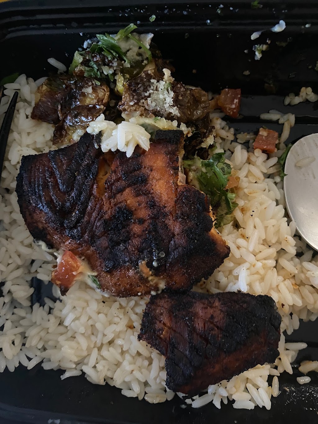 California Fish Grill | restaurant | 10378 Sepulveda Blvd, Mission Hills, CA 91345, USA | 7472235100 OR +1 747-223-5100