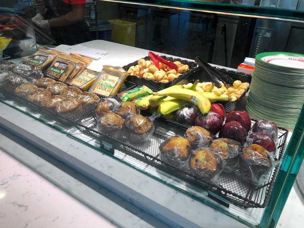 Famous Famiglia | restaurant | 6900 Airport Blvd, Sacramento, CA 95837, USA | 9168773471 OR +1 916-877-3471