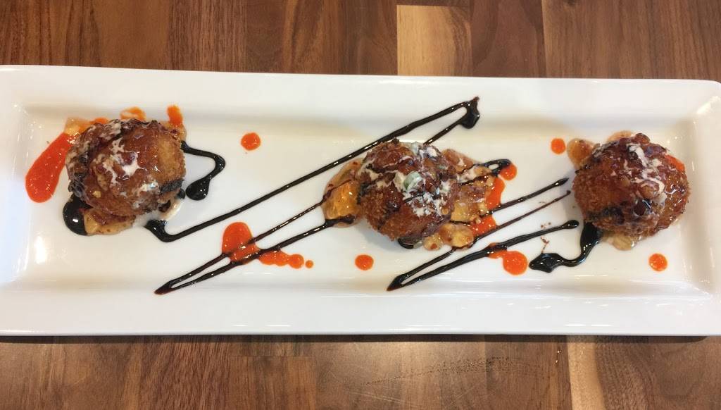 Muck & Fuss Craft Beer and Burger Bar | restaurant | 295 E San Antonio St, New Braunfels, TX 78130, USA | 8302557055 OR +1 830-255-7055