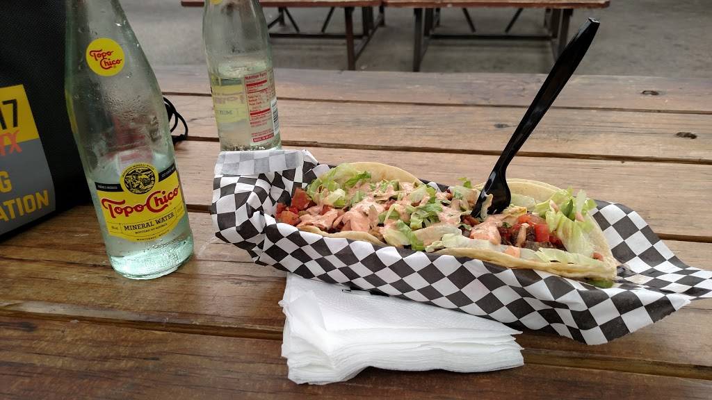 Arlos | restaurant | 900 Red River, Austin, TX 78702, USA | 5128401600 OR +1 512-840-1600