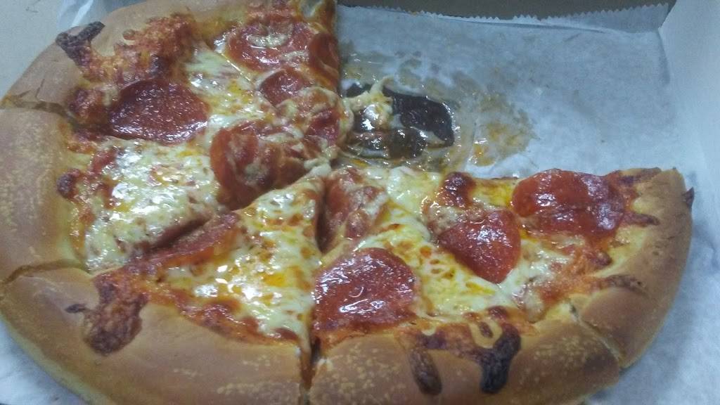 Cousin Mikes Pizza | restaurant | 128 E Main St, Fall River, MA 02724, USA | 5086788488 OR +1 508-678-8488