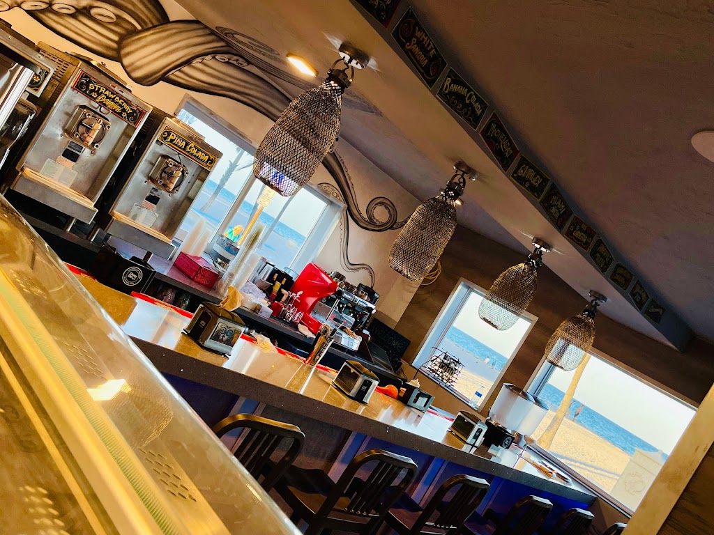 The Mermaid Queen | restaurant | 300 S Broadwalk, Hollywood, FL 33019, USA | 7862778351 OR +1 786-277-8351