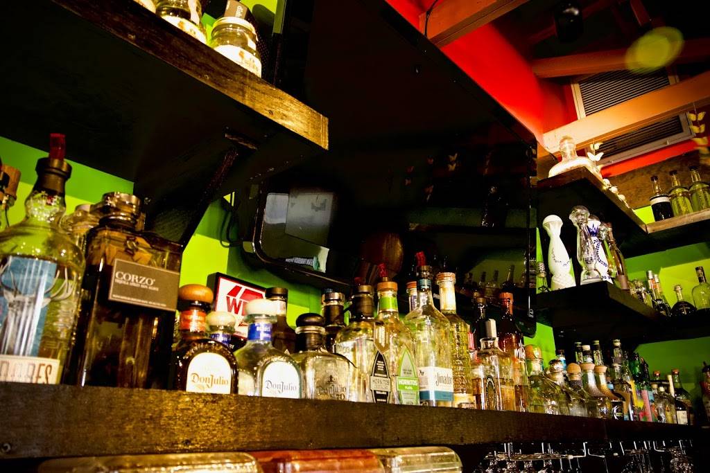 La Hacienda Milford Restaurant | restaurant | 611 N Dupont Blvd, Milford, DE 19963, USA | 3027255546 OR +1 302-725-5546