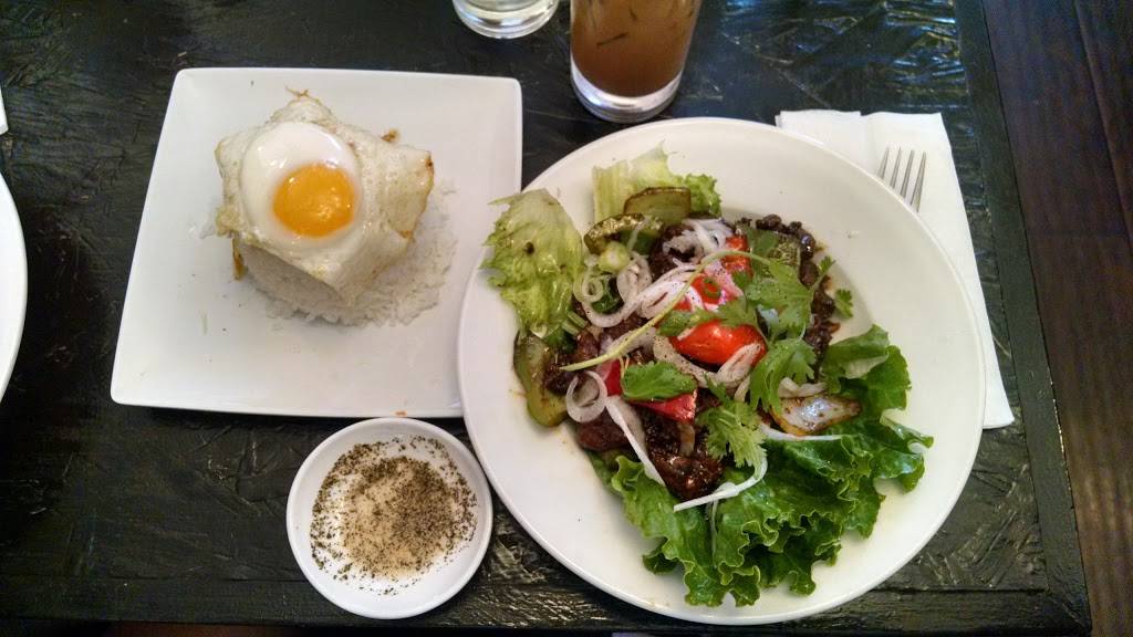 Saigon Avenue | restaurant | 110 E Lemon Ave, Monrovia, CA 91016, USA | 6264713588 OR +1 626-471-3588