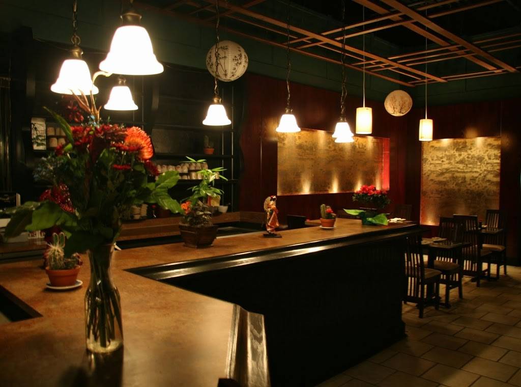 Banc Sushi | restaurant | 919 Montreal Rd, Ottawa, ON K1K 0S6, Canada | 6137490943 OR +1 613-749-0943