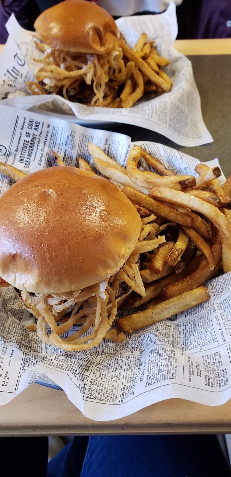 Manzos Burger | restaurant | 2353 W 111th St, Chicago, IL 60643, USA | 7737795945 OR +1 773-779-5945