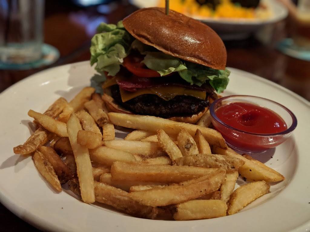 Bahama Breeze | meal takeaway | 805 Brandon Town Center Dr, Brandon, FL 33511, USA | 8136810904 OR +1 813-681-0904