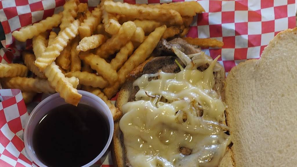 Dock At Water | restaurant | 80 E Water St, Chillicothe, OH 45601, USA | 7407793625 OR +1 740-779-3625