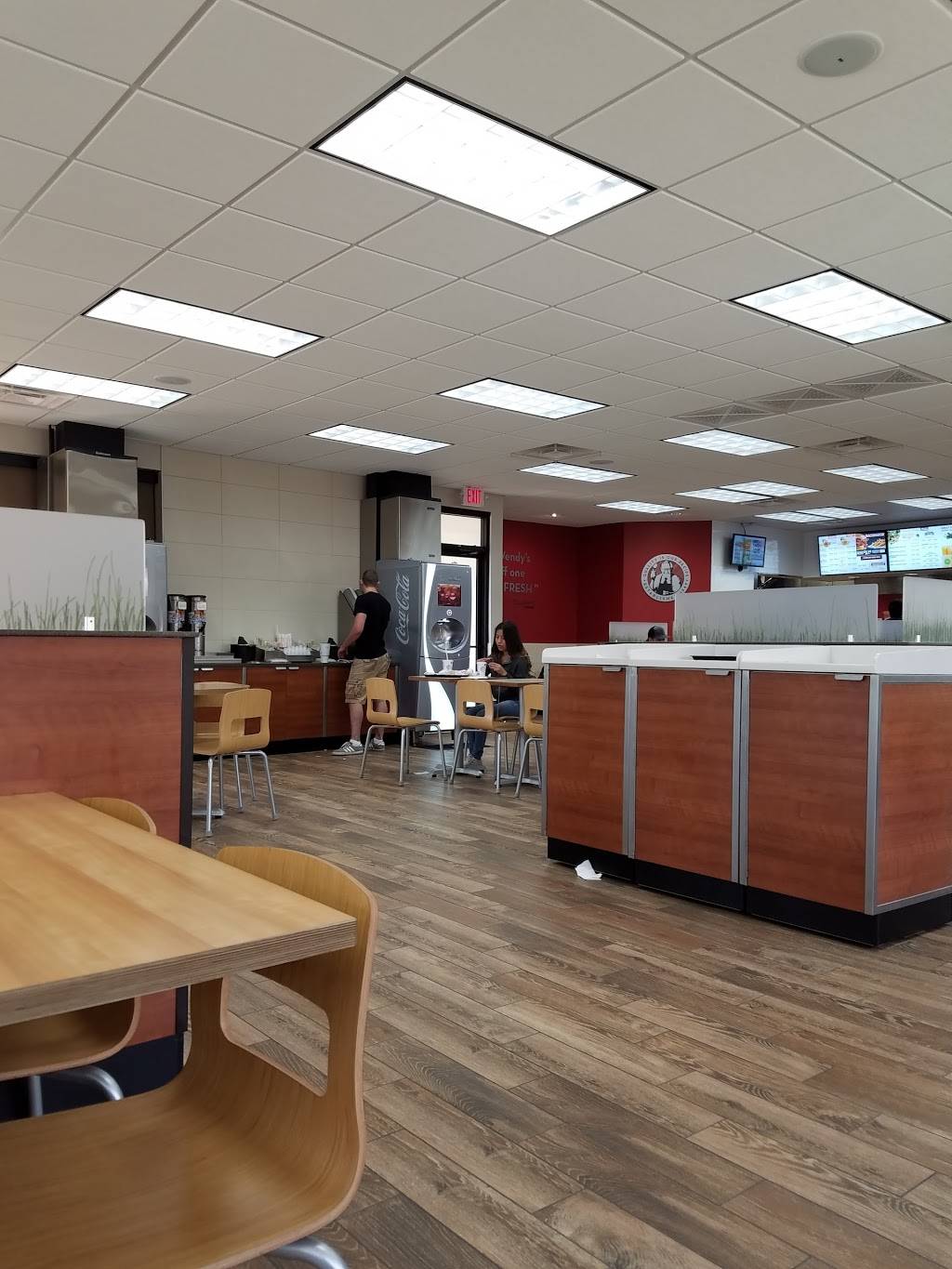 Wendys | restaurant | 935 E Campbell, Richardson, TX 75081, USA | 9725284857 OR +1 972-528-4857