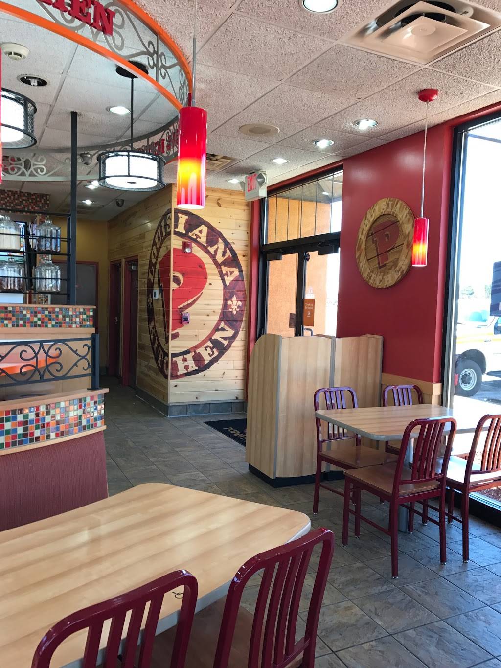 Popeyes Louisiana Kitchen | restaurant | 1530 Chester Pike, Eddystone, PA 19022, USA | 6108764550 OR +1 610-876-4550