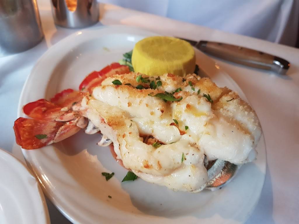 Charleys Steak House | restaurant | 4444 W Cypress St, Tampa, FL 33607, USA | 8133539706 OR +1 813-353-9706