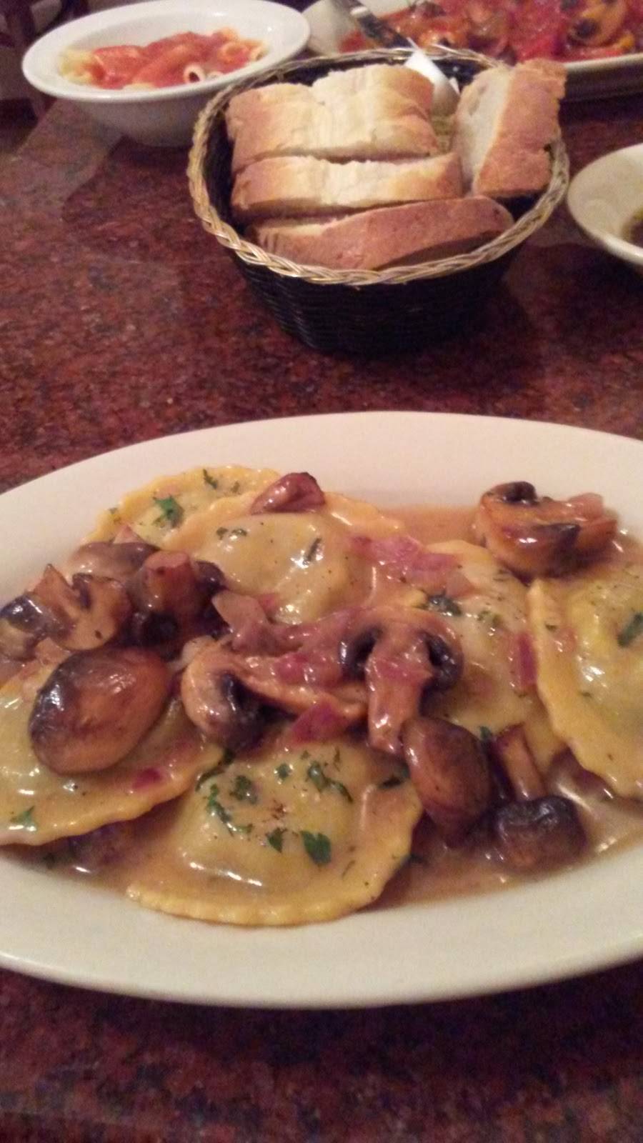 Zaccones Restaurant | restaurant | 3151 Cottman Ave, Philadelphia, PA 19149, USA | 2153352435 OR +1 215-335-2435