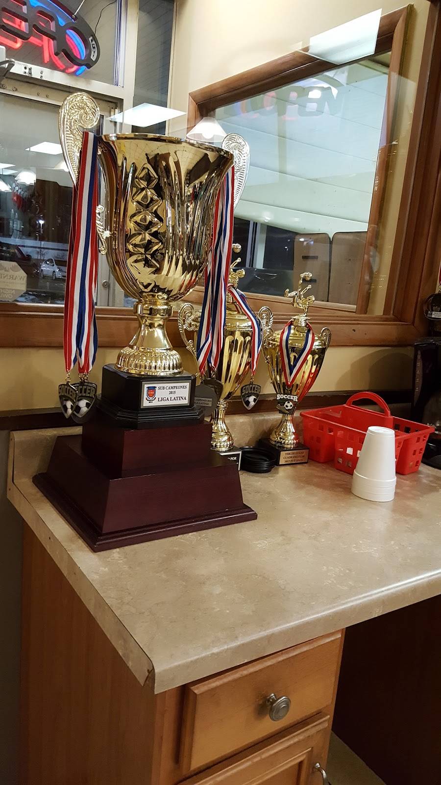 Palermos Pizza | restaurant | 700 Nutt Rd, Phoenixville, PA 19460, USA | 6109336420 OR +1 610-933-6420