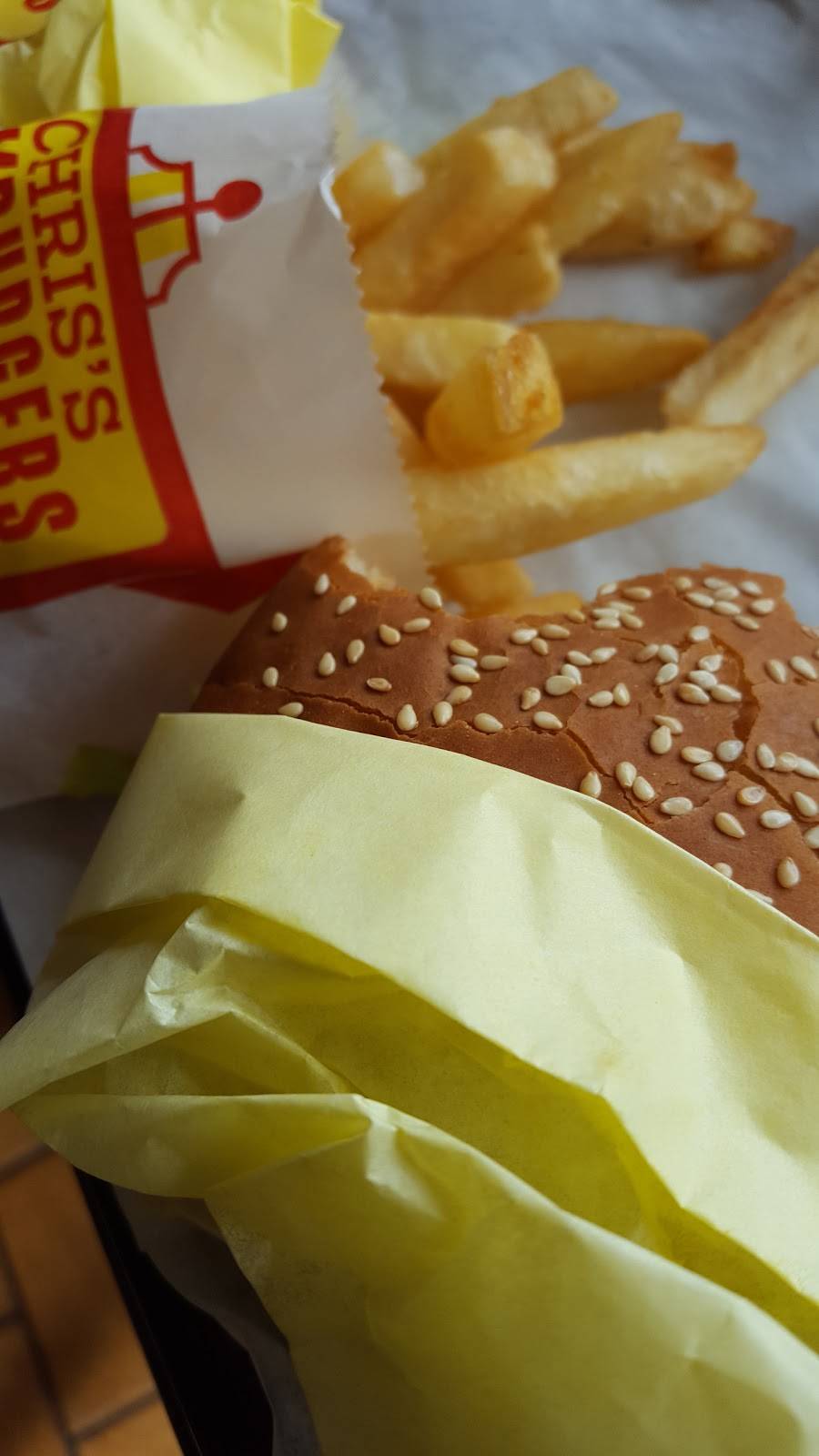 Chriss Hamburgers | restaurant | 7701 Atlantic Ave, Cudahy, CA 90201, USA | 3235624125 OR +1 323-562-4125