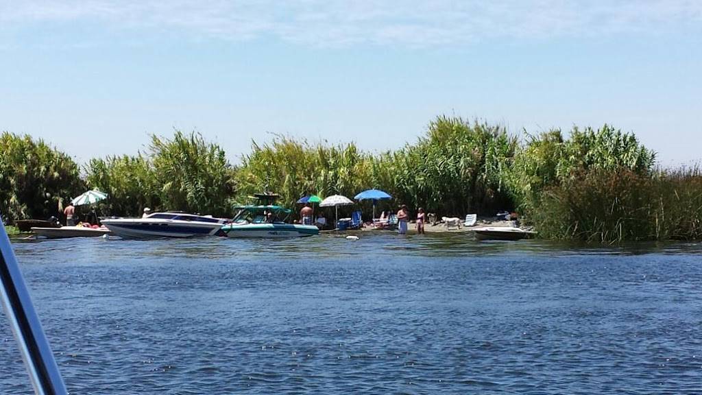 Sugar Barge Resort-Wedding & Event Center | restaurant | 4515 Willow Rd, Bethel Island, CA 94511, USA | 9256849075 OR +1 925-684-9075