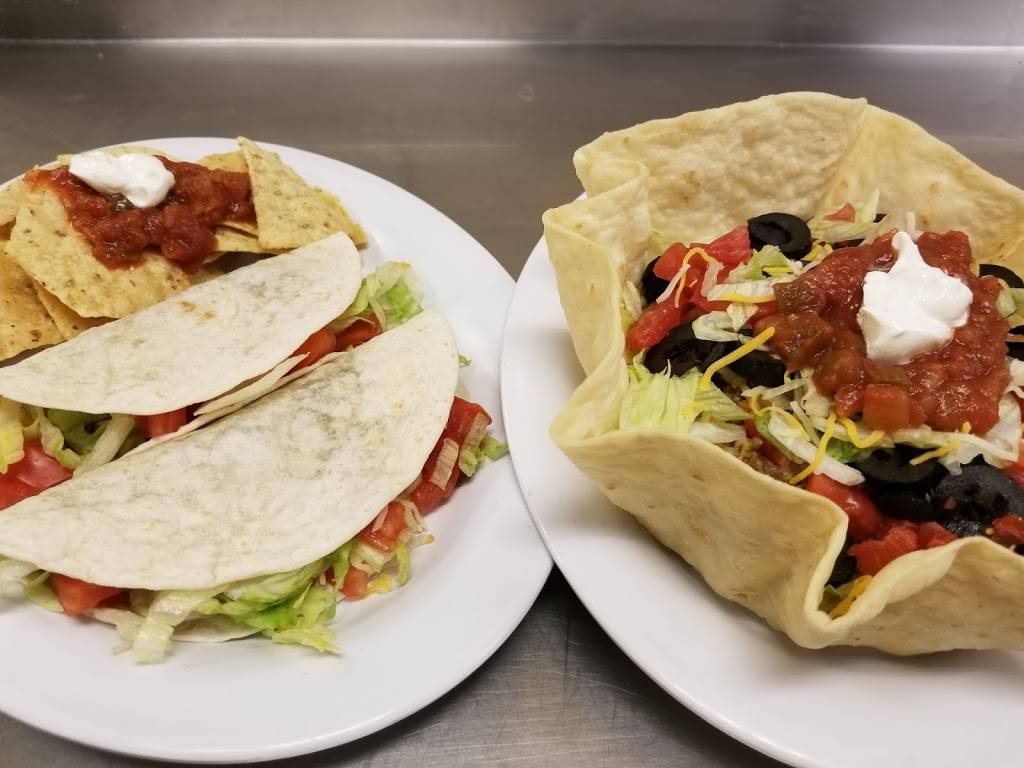 Four Star Grille - Restaurant in Port Huron and Marysville | restaurant | 1835 Gratiot Blvd, Marysville, MI 48040, USA | 8103646950 OR +1 810-364-6950