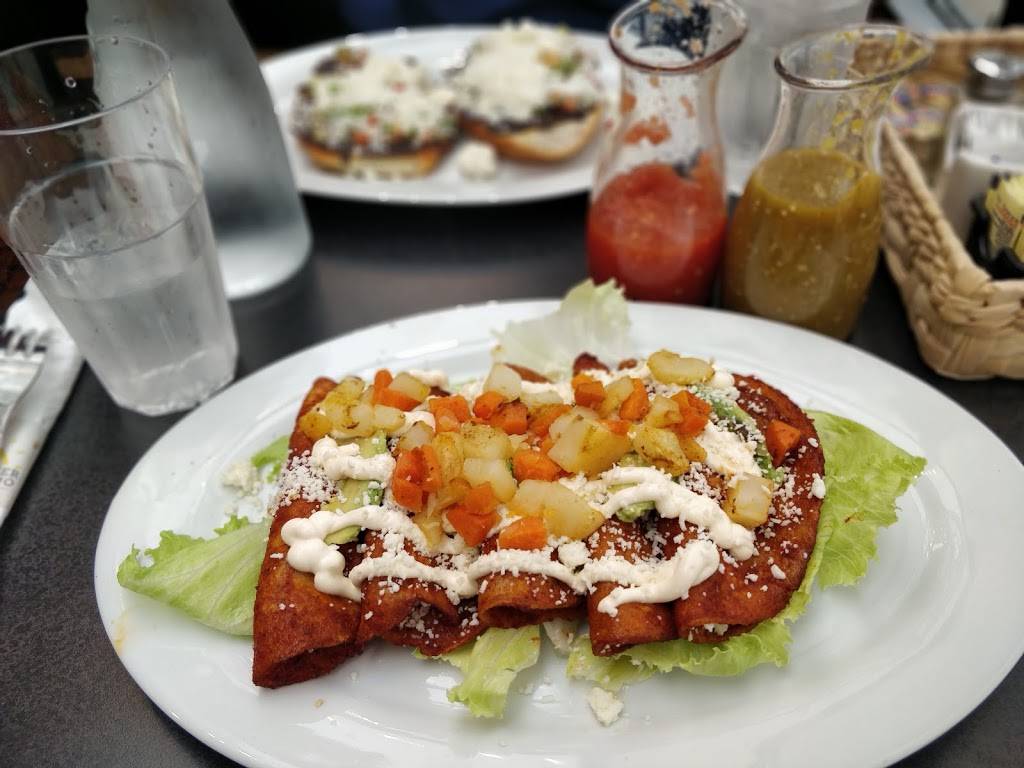 Amanecer Mexicano | restaurant | 2418 E Michigan Ave, Lansing, MI 48912, USA | 5175744461 OR +1 517-574-4461