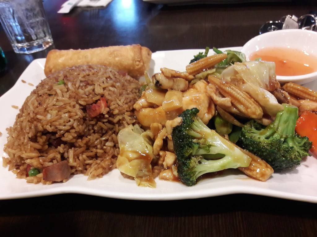 Fushia | restaurant | 44-29 9th St, Long Island City, NY 11101, USA | 7189061906 OR +1 718-906-1906