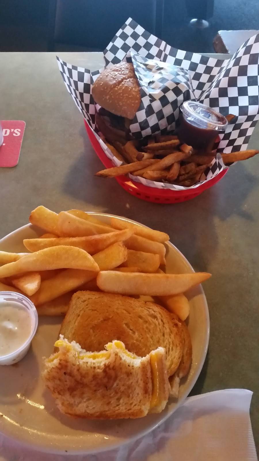 2121 Tavern | restaurant | 2121 112th St E #3729, Tacoma, WA 98445, USA | 2535362100 OR +1 253-536-2100