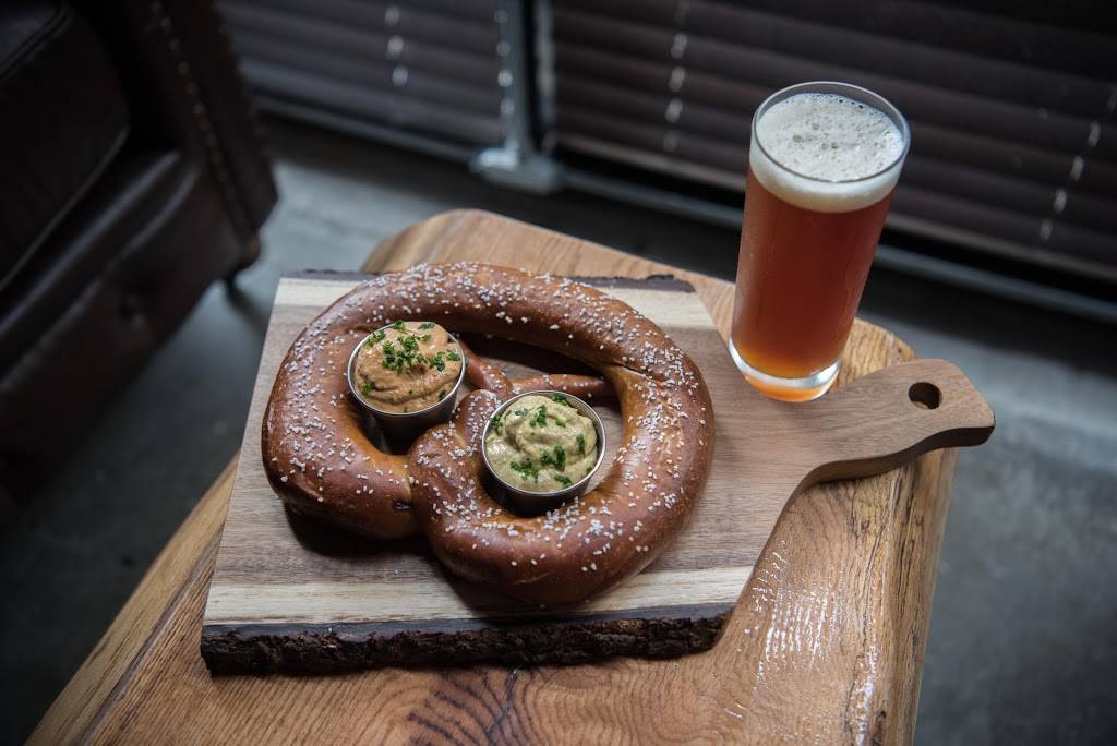 Randolph Beer DUMBO | restaurant | 82 Prospect St, Brooklyn, NY 11201, USA | 6463833623 OR +1 646-383-3623