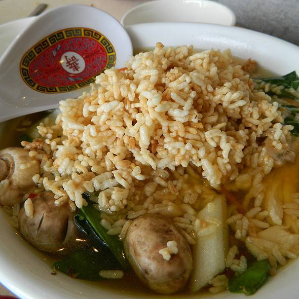 China Star | restaurant | 3869 Fort St, Wyandotte, MI 48192, USA | 7342816330 OR +1 734-281-6330